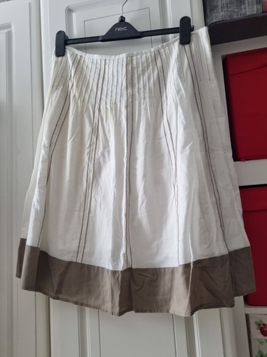 And women skirt - m,