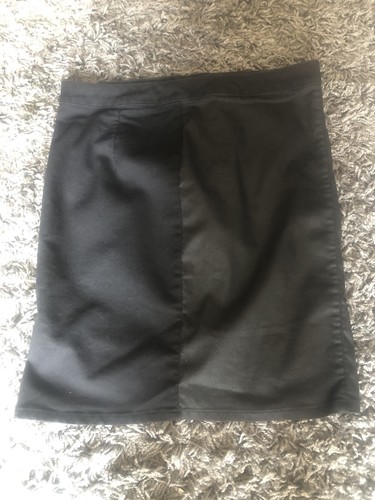 Ladies black knee length skirt - black,