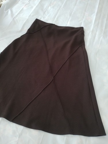 Brown shaped seam detail - brown,