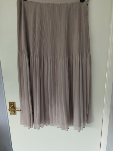 Collection beige pleated - collection,
