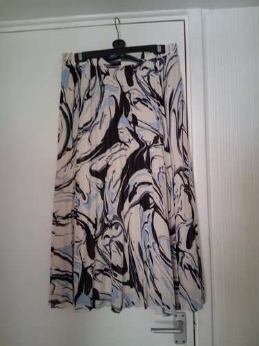 Pleated skirt size - m@s,