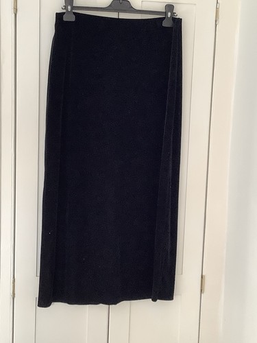 Black velvet skirt - m, size