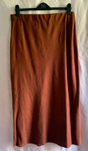 Brown linen cut on the - brown,