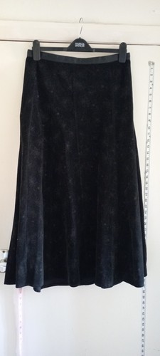 Womens skirt size 14 - m&s,