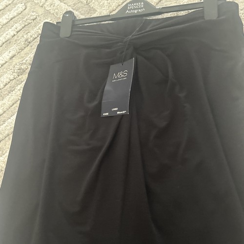 Black skirt size fully - black, 14